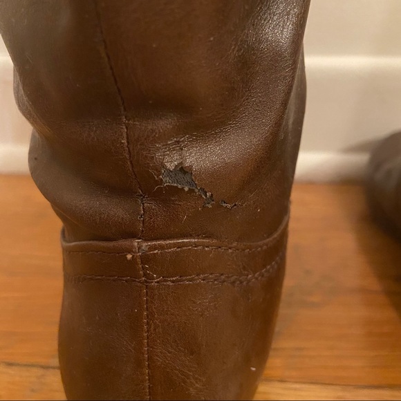 Boots - Picture 4 of 4